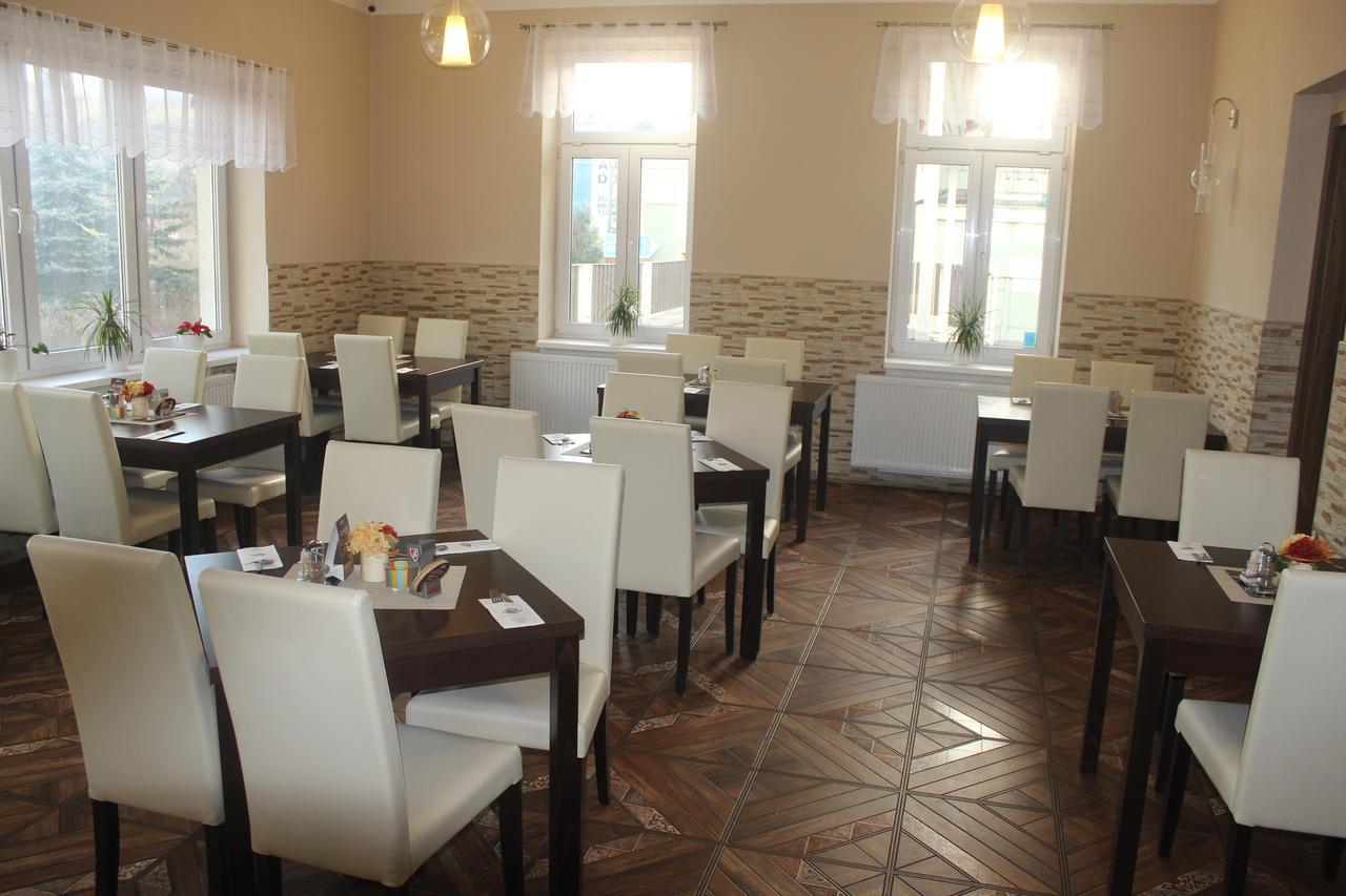 Penzion Vesely Zelezny Brod Buitenkant foto