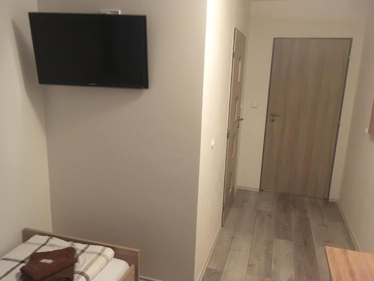 Penzion Vesely Zelezny Brod Buitenkant foto
